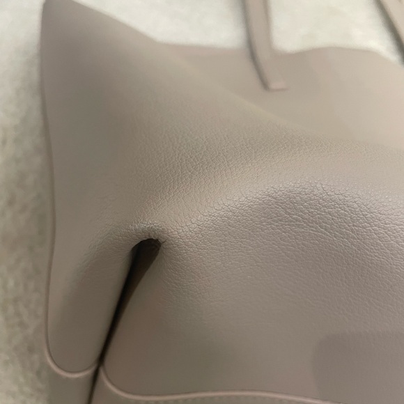 YSL East West Shopping Tote - Picture 7 of 15